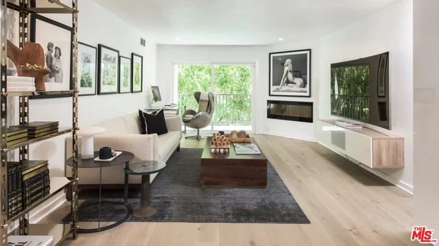 1230 Horn #412, West Hollywood, CA 90069