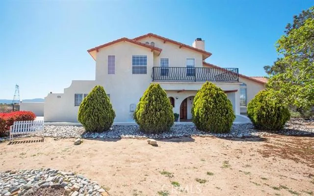 11823 Duxbury, Oak Hills, CA 92344