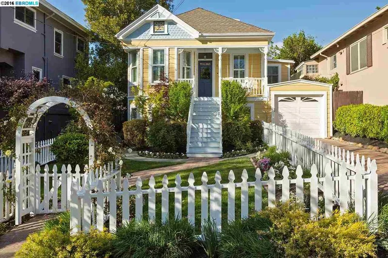 225 Greenbank Ave, Piedmont, CA 94611