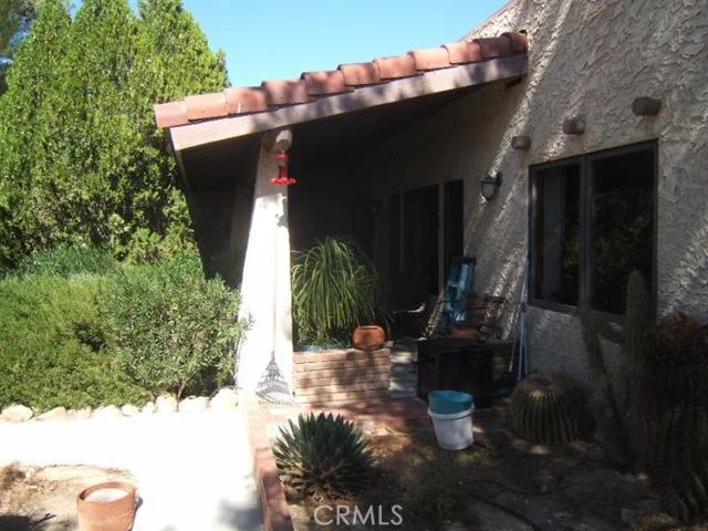 25691 Old Mine, Apple Valley, CA 92307