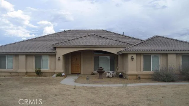 8833 Cataba, Oak Hills, CA 92344