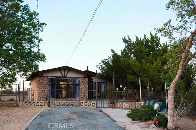 11820 Itoya Vista, Apple Valley, CA 92308