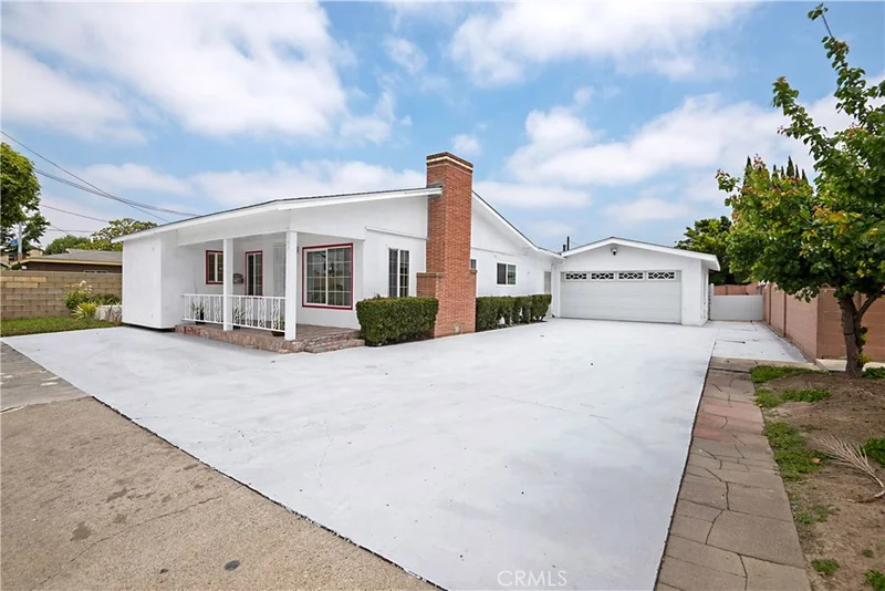 11522 West, Garden Grove, CA 92840