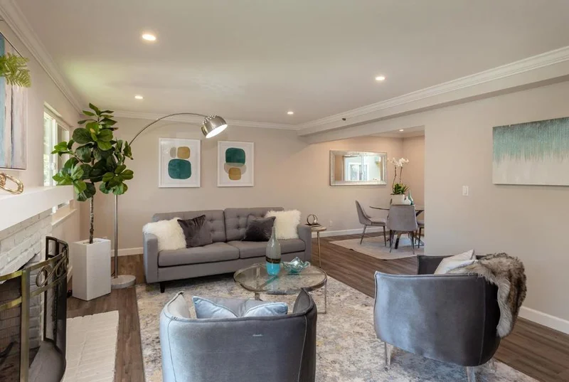 460 Lassen #4, Los Altos, CA 94022