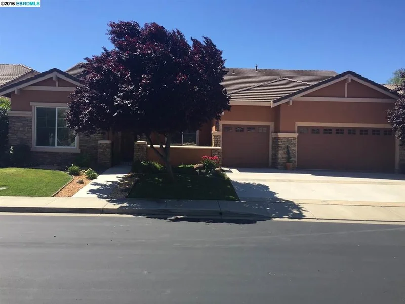 912 Suntan Ln, Brentwood, CA 94513