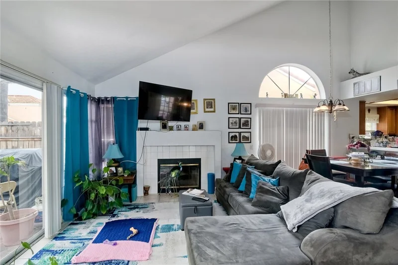 1250 Woodhaven, Oceanside, CA 92056