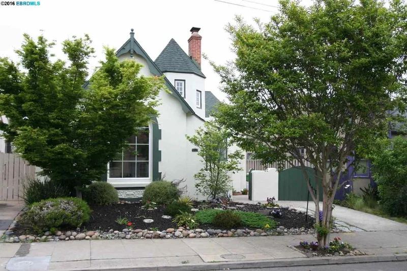 5626 Picardy Drive, Oakland, CA 94605