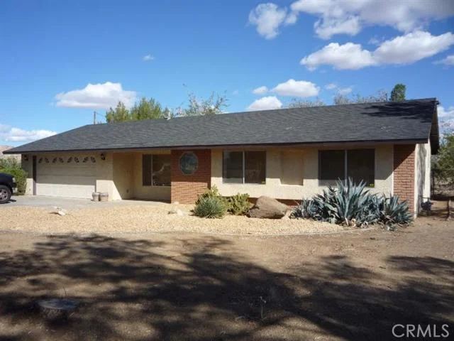 11565 Maple, Hesperia, CA 92345