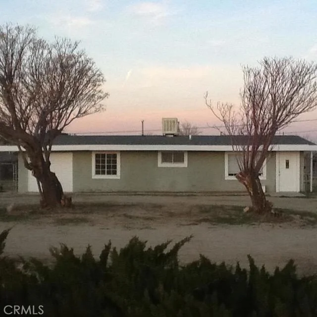11371 Tamarisk, Hesperia, CA 92345