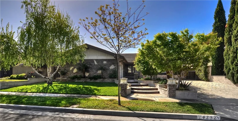 4252 Silliman, Huntington Beach, CA 92649