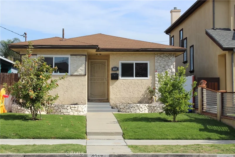 4217 Broadway, Hawthorne, CA 90250