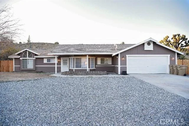 7740 Alston, Hesperia, CA 92345
