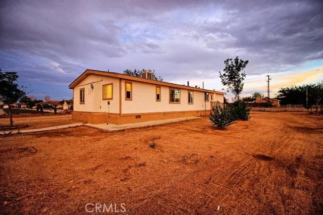 10200 Chamberlaine, Adelanto, CA 92301