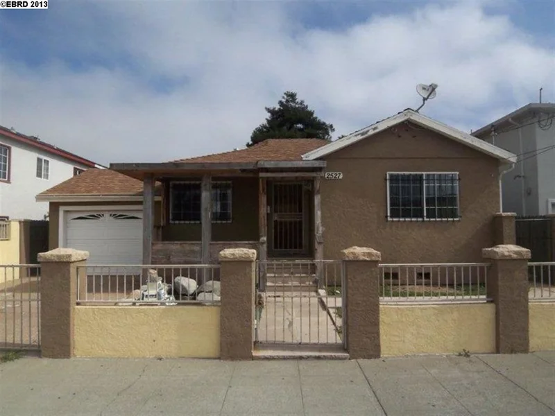 2527 Grant Ave, Richmond, CA 94804-1550
