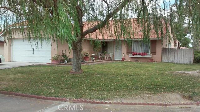 10460 Napa, Adelanto, CA 92301