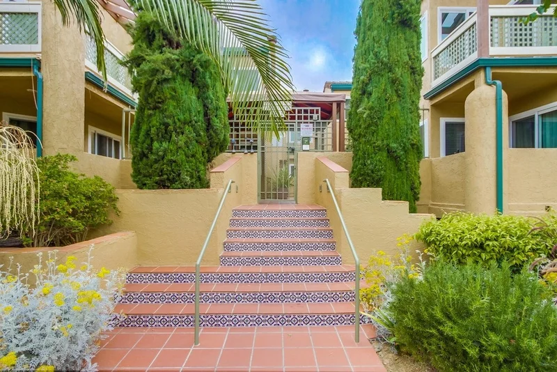 2742 A Street #102, San Diego, CA 92102