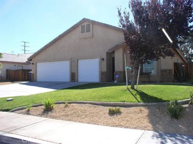 9088 Breckenridge, Hesperia, CA 92344