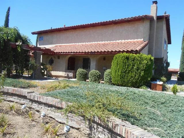18480 Willow (2 On 1), Hesperia, CA 92345
