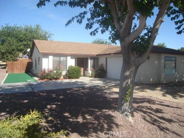 27228 Aspen Ct, Helendale, CA 92342