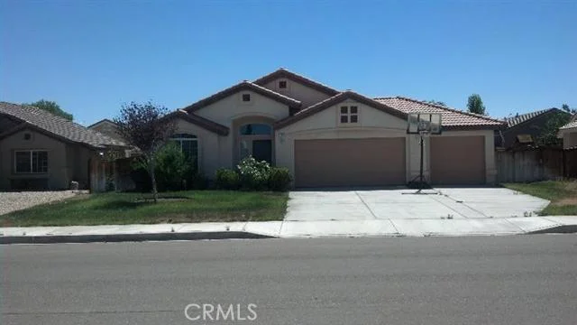 18817 Cedar, Adelanto, CA 92301