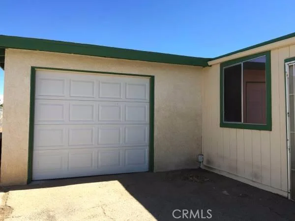 12481 Cypress Avenue, Victorville, CA 92395