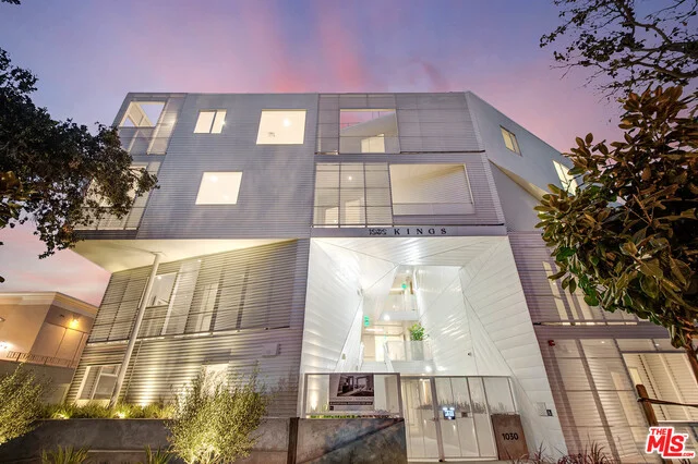 1030 Kings #107, West Hollywood, CA 90069