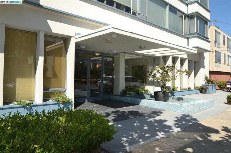 2550 Dana St #4C, Berkeley, CA 94704