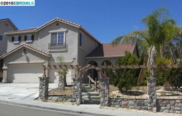 1050 Oakpoint Dr, Pittsburg, CA 94565
