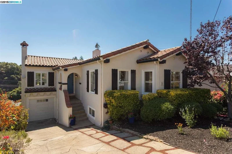 86 Sonia St, Oakland, CA 94618