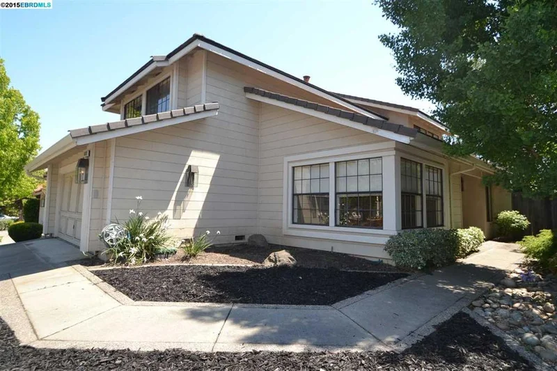 11713 Shadow Dr, Dublin, CA 94568