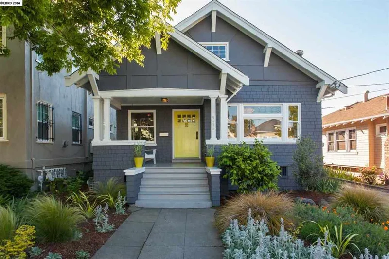 5456 Shafter Ave, Oakland, CA 94618