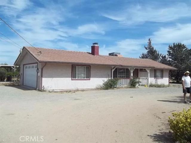 8719 Hickory, Hesperia, CA 92345