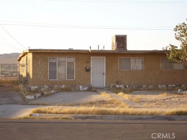1011 Mojave, Barstow, CA 92311
