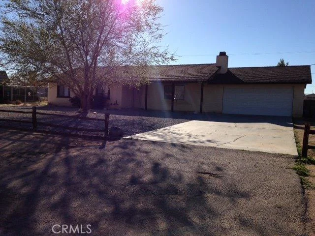 12334 Lakota, Apple Valley, CA 92308
