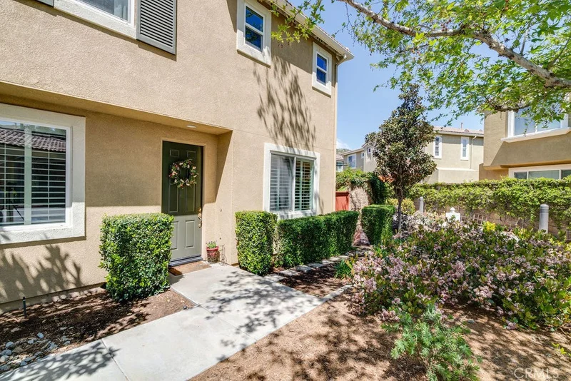 27530 Hazelhurst #2, Murrieta, CA 92562