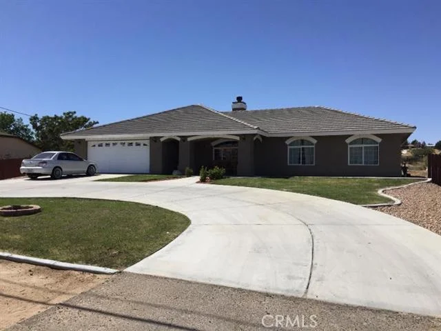 7752 Bangor, Hesperia, CA 92345