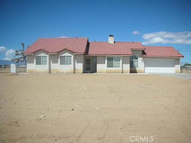 11660 8th, Hesperia, CA 92345
