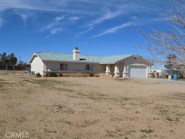 11490 Redwood, Hesperia, CA 92345