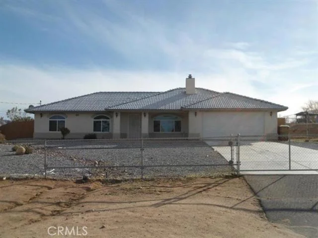 18619 Albany, Hesperia, CA 92345