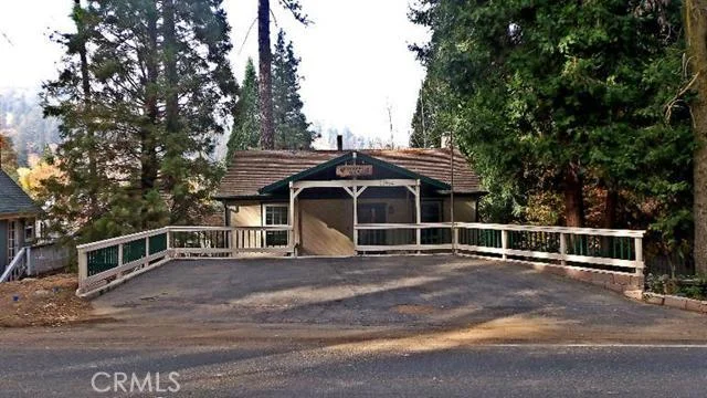 22854 Waters, Crestline, CA 92325