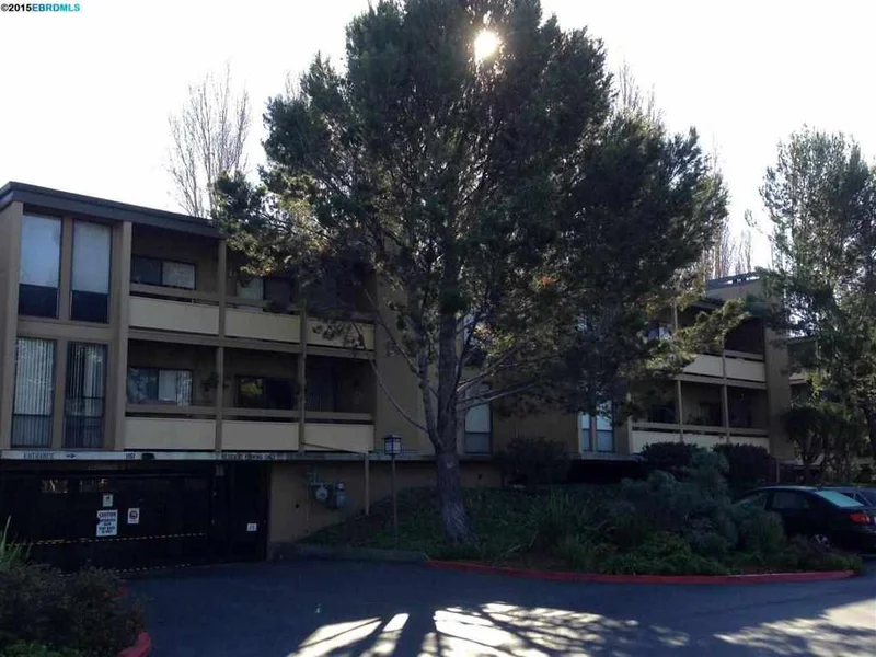 1151 Compass Lane #204, Foster City, CA 94404
