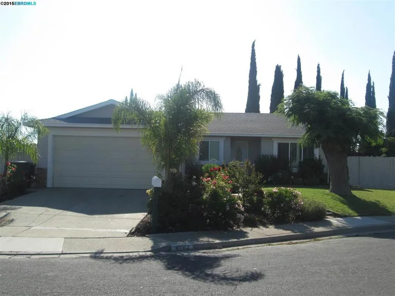 4103 Camelot Ct, Pittsburg, CA 94565