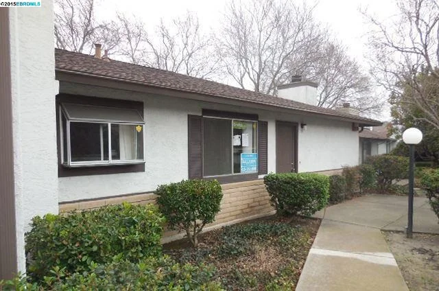 2561 El Portal Dr #A, San Pablo, CA 94806-3381