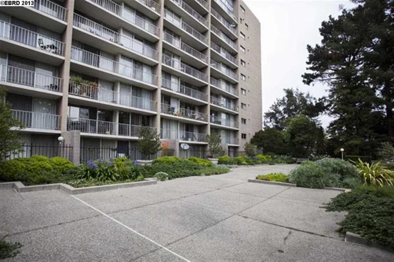1 Kelton Ct #7H, Oakland, CA 94611-4830