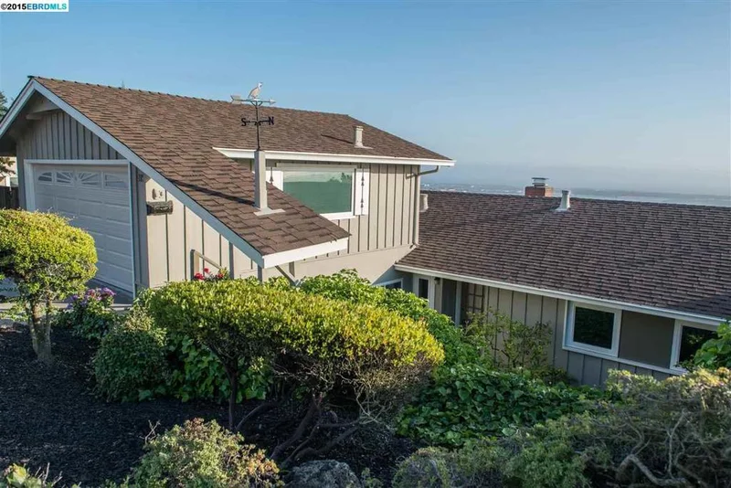 185 Rishell Dr, Oakland, CA 94619