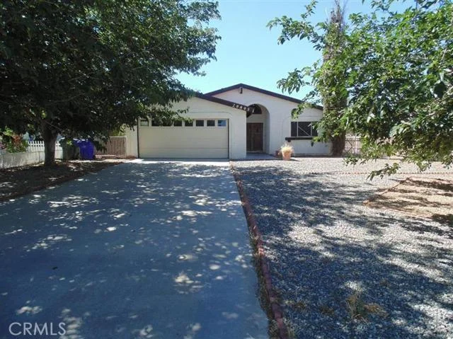 26895 Lakeview Drive, Helendale, CA 92342
