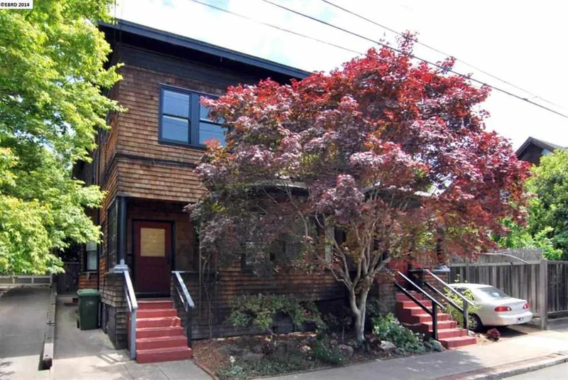 2961 Linden Ave. #1, Berkeley, CA 94705