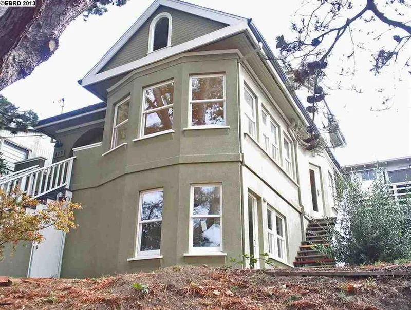 423 High St, Richmond, CA 94801-3752