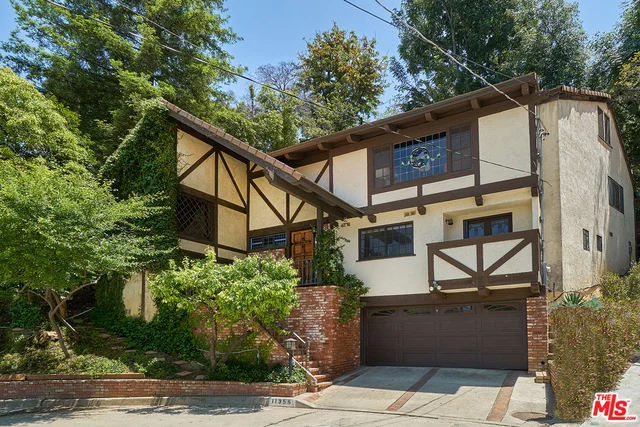 11356 Sunshine, Studio City, CA 91604