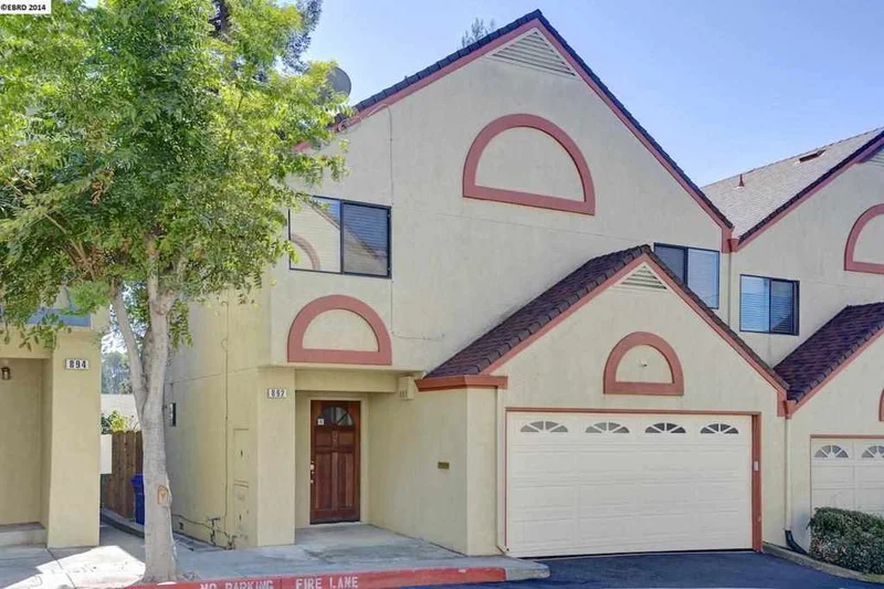 892 Appian Knoll Ct, El Sobrante, CA 94803-1155